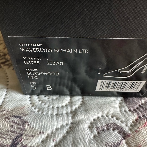 Coach Pump new in box size 5 - Picture 5 of 5